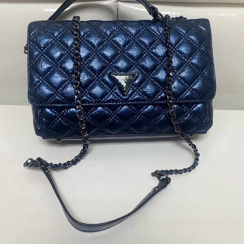 GUESS Cessily Convertible Crossbody Flap, Midnight - NAVY METALLIC Dark Blue